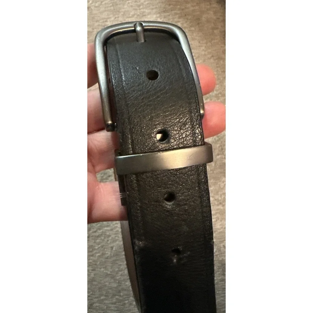 Dockers Men's Leather Reversible Belt Size 38 Black/Brown Classic Well Made Work